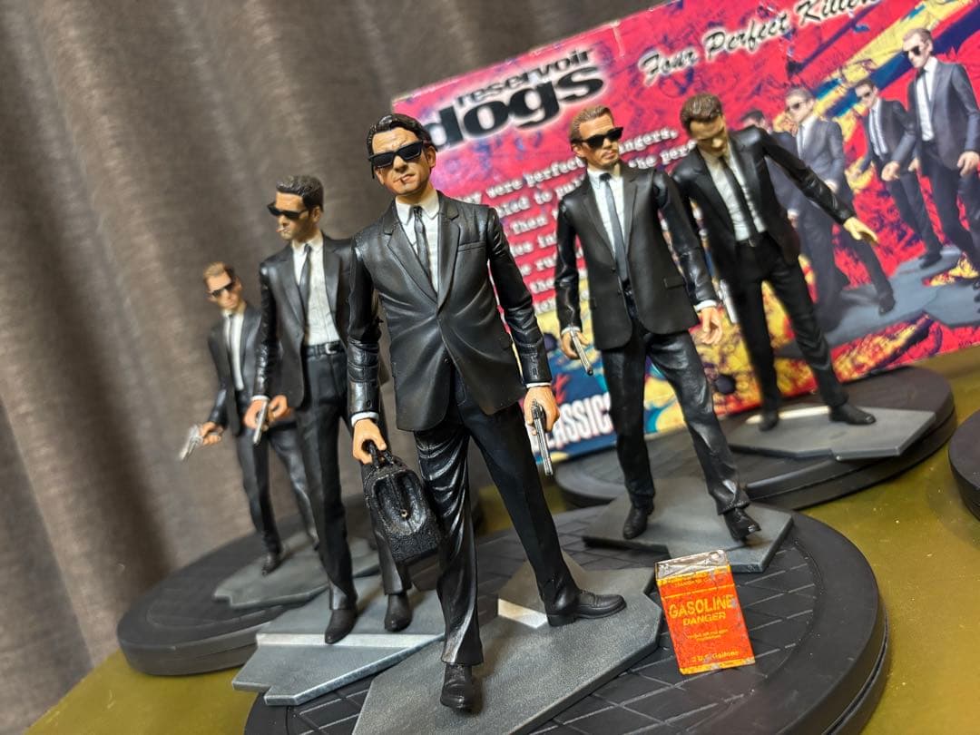 ト*ー様 NECA レザボアドッグス 絶版フィギュア5体セット Resevoir