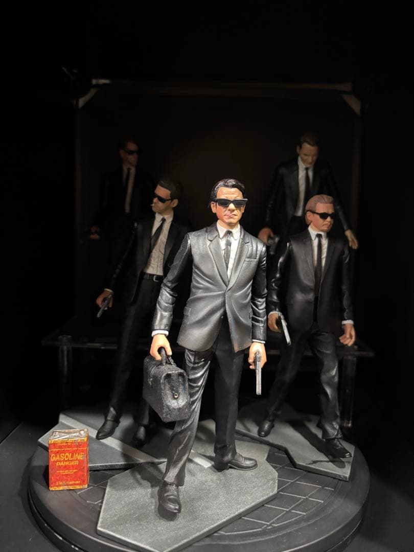 ト*ー様 NECA レザボアドッグス 絶版フィギュア5体セット Resevoir