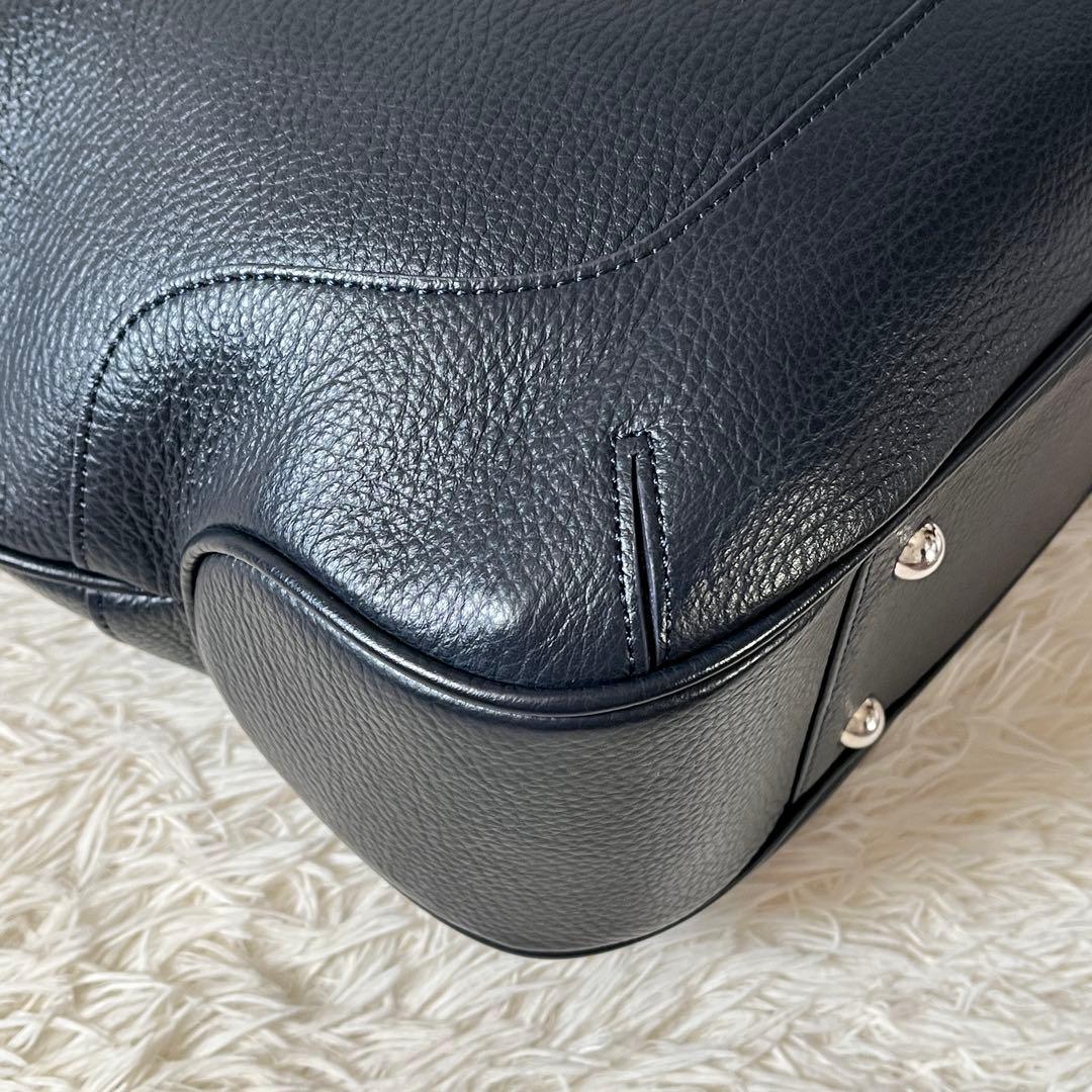 新品未使用✨ペッレモルビダ　トートバッグ　メイデンボヤージュ　ネイビー　シボ革