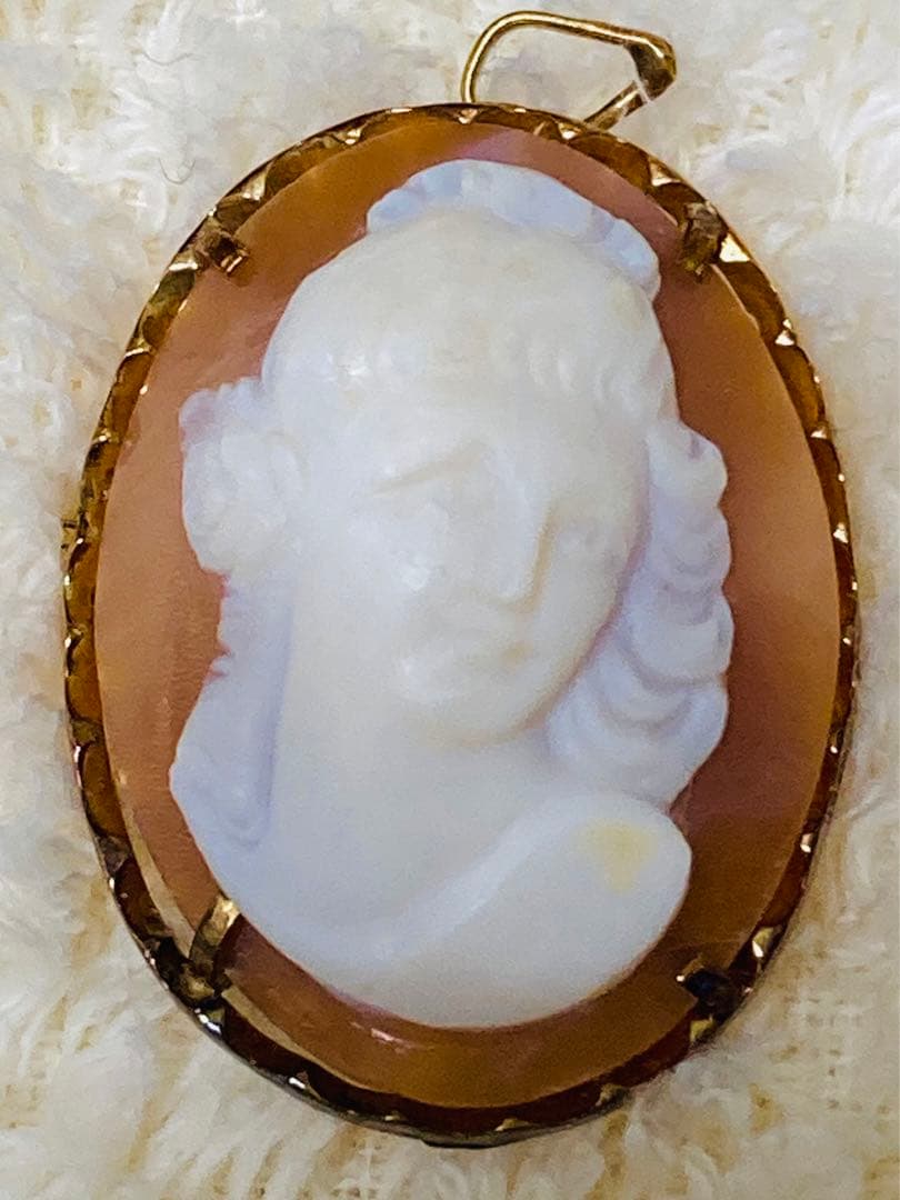 カメオ750（18K）刻印ブローチ