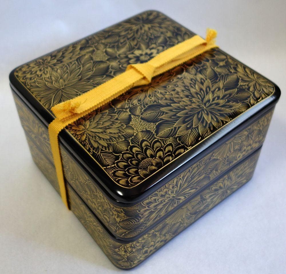 輪島塗 沈金菊花文様 二段重箱