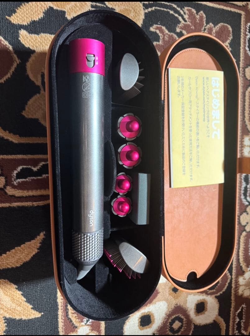 ダイソン Dyson Airwrap Volume+Shape ドライヤー　付属