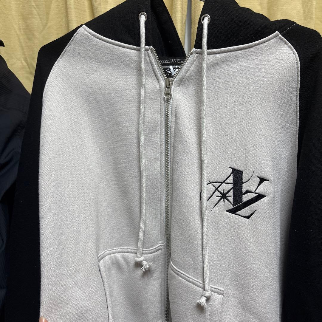 NiziU AWAKE フーディーパーカー Mサイズ