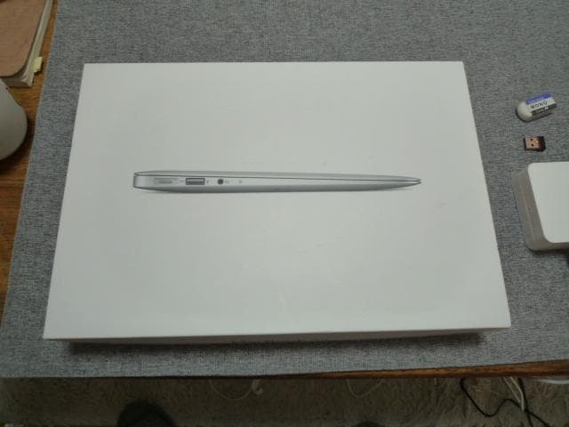 MacBook本体 MacBook Air A1465(MD233J) SSD256G win7 MacBook本体 MacBook Air A1465(MD233J) SSD256G win7 MacBook Air