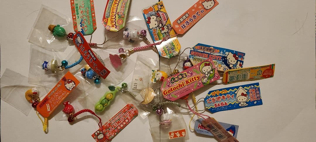 ご当地キティ ストラップ他 複数個