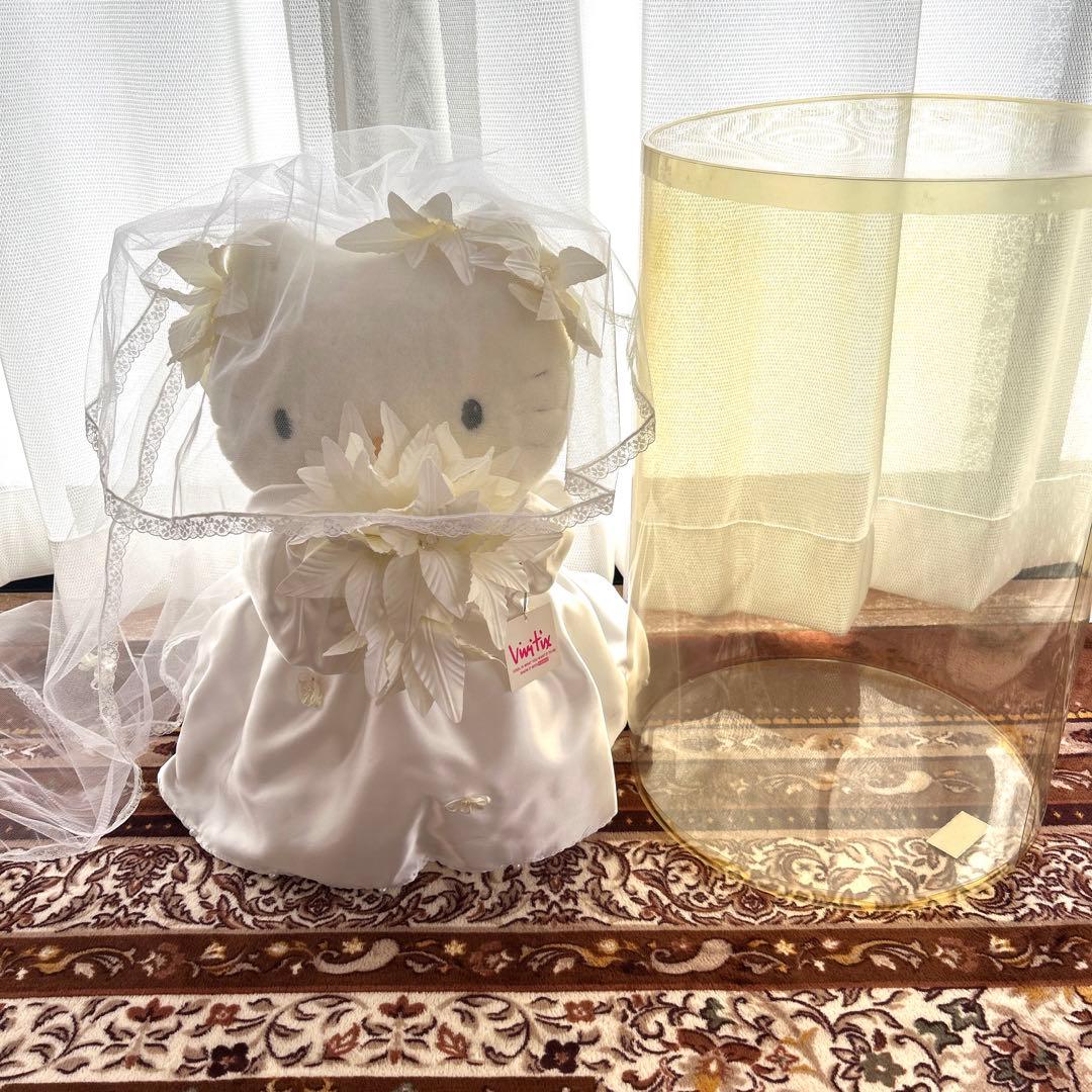 vivitix限定　ハローキティ　ウェディングドレス　ぬいぐる