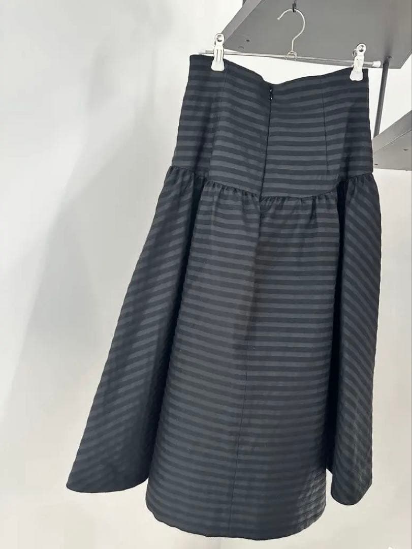 BORDERS at BALCONY ブラックストライプ フレアスカート36