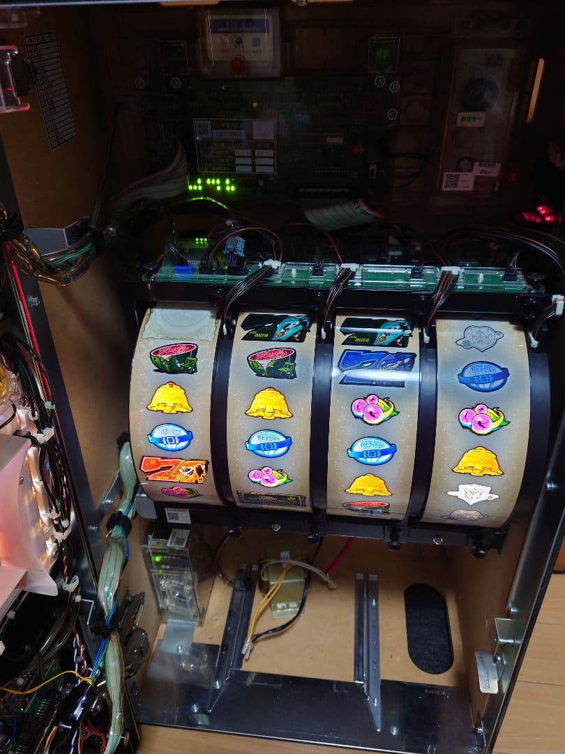 パチスロ 輪廻のラグランジェ コイン不要機付き 実機 100V家庭用電源