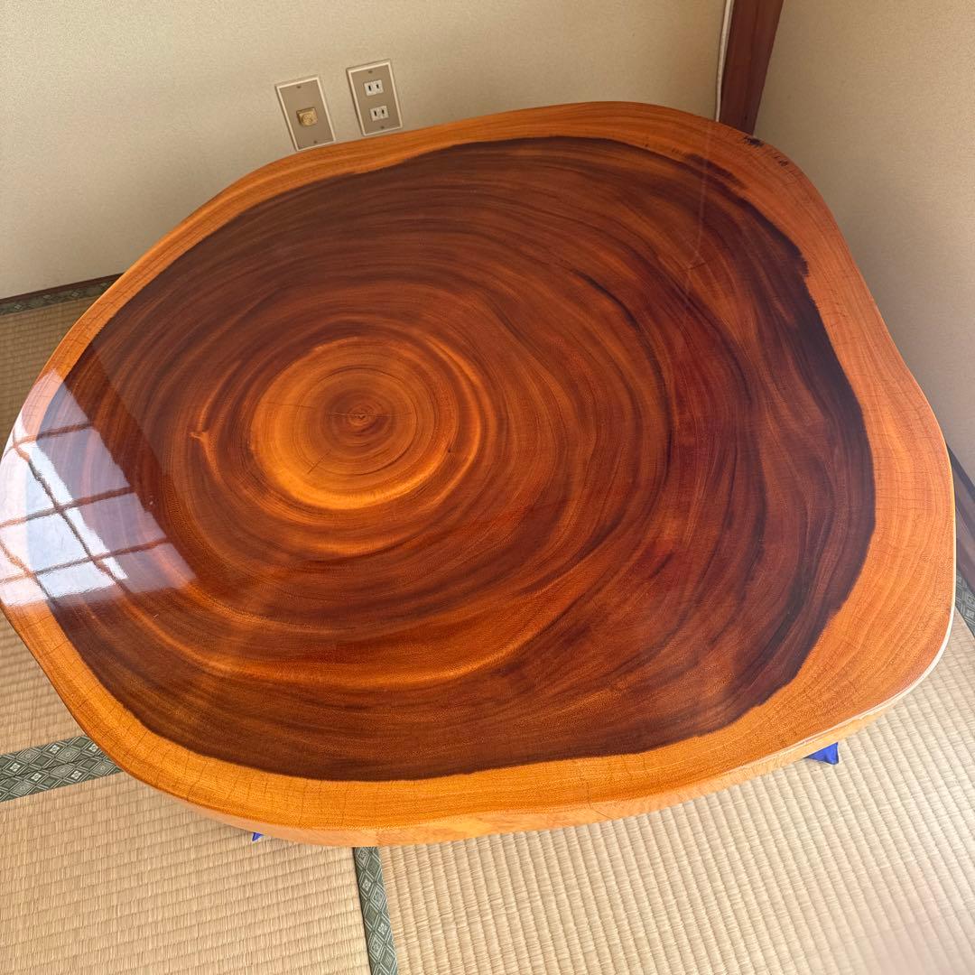 値下げ）木製 形 光沢仕上げ 座卓