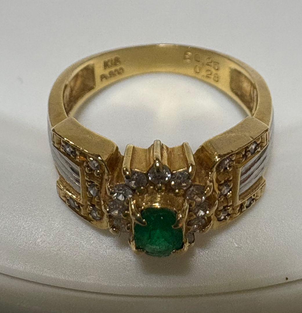 エメラルド PT900ダイヤモンド リング