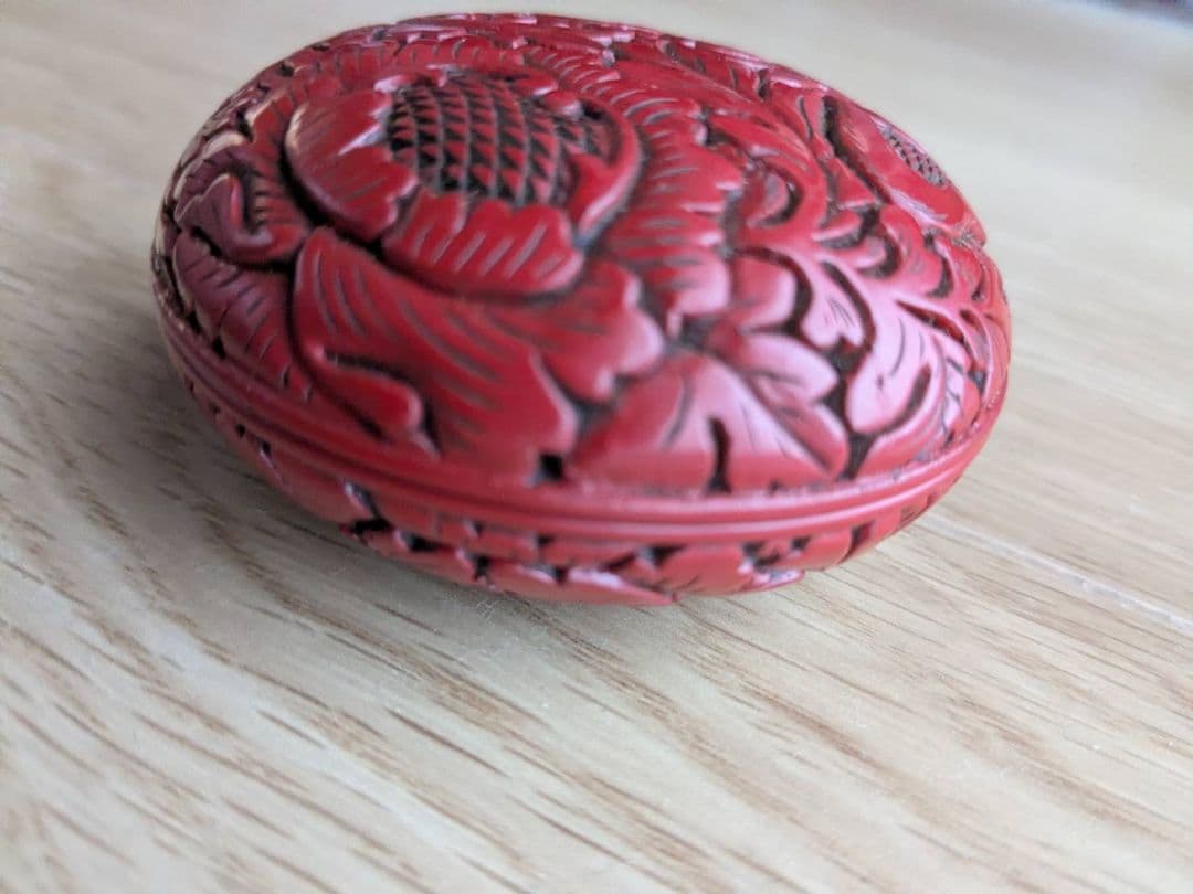 堆朱 香合 漆芸 三野原晃一作 牡丹彫 - メルカリ