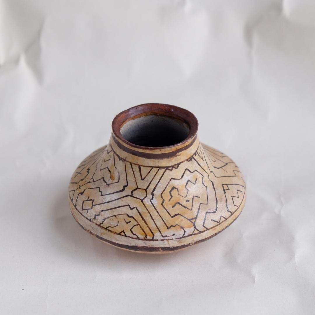 シピポ族 ／ツボ／シピボ族／Shipibo Pottery Bowl