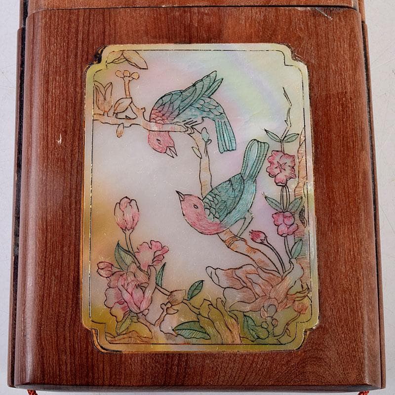 時代提げ物　玉石細工花鳥図　印籠　薬入　根付　緒締め玉　Z　8577