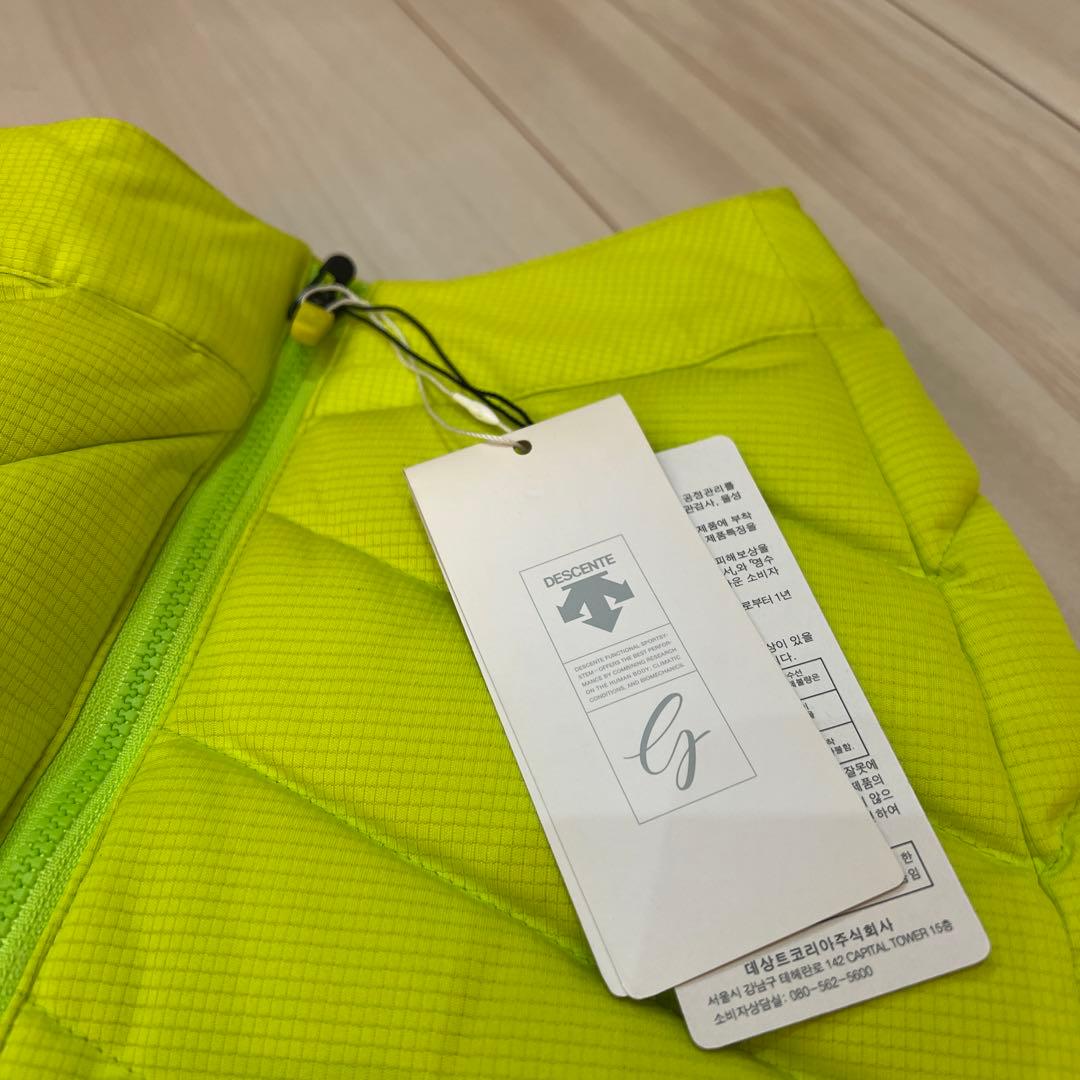 新品　最安値　定価3万以上　半額以下　デサントゴルフ　イエロー　ダウンスカート