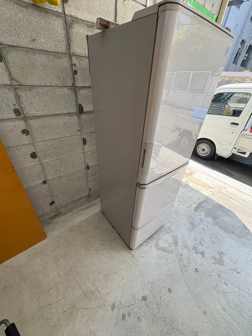 大阪近郊/配送設置まで対応/SHARP350L冷蔵庫