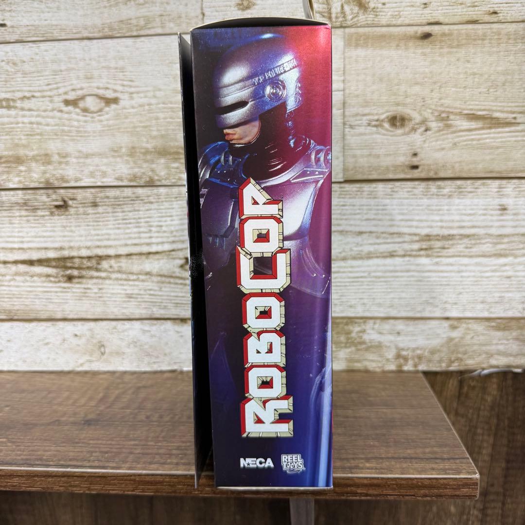 NECA RoboCop Ultimate フィギュア
