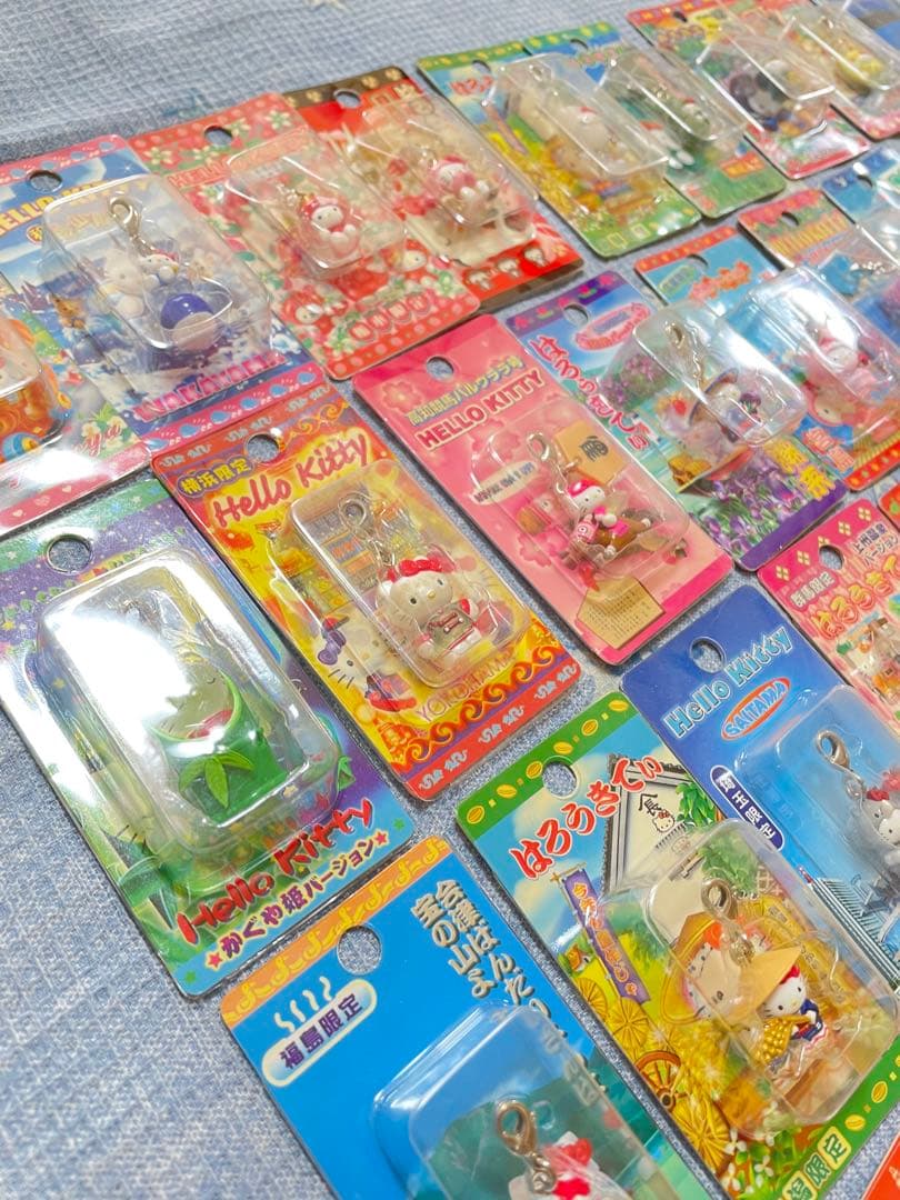 ハローキティ ファスナーマスコットキーホルダー 70個 その他8個