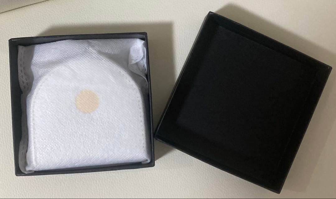 《新品未使用》ケースシルバー財布《皇居限定》