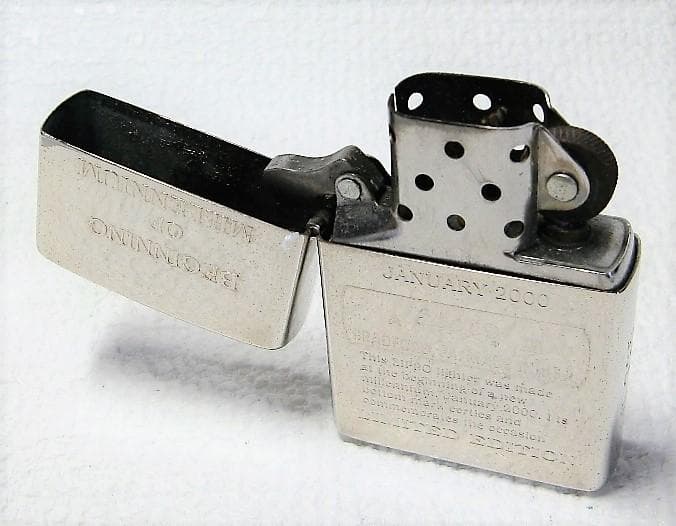 □□□ZIPPO/ジッポー 2000年限定800個・№725/中古□□□