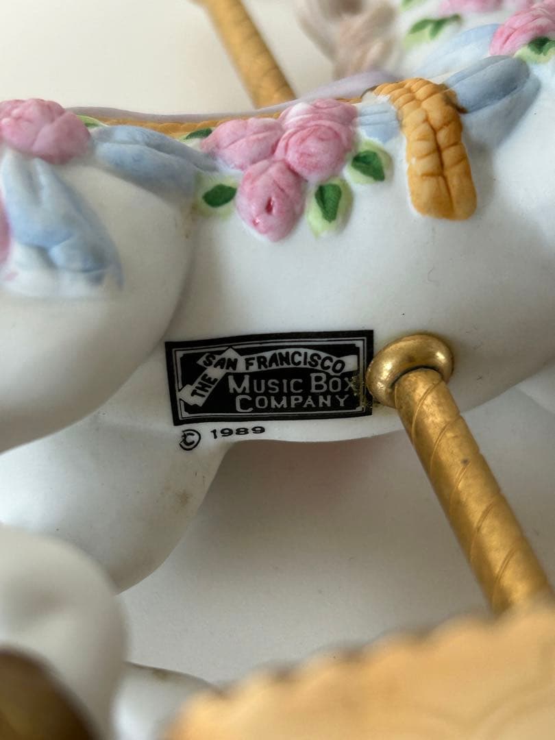 MUSIC BOX COMPANY＊ オルゴール メリーゴーランド　馬