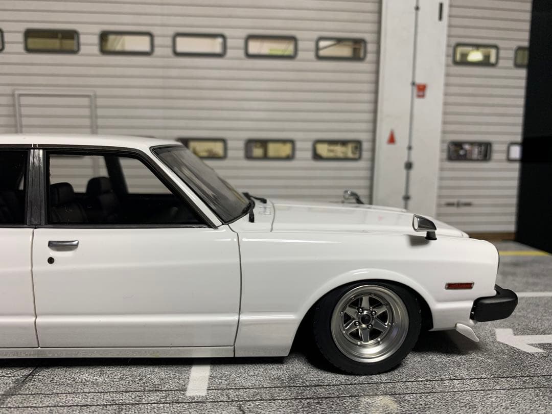 イグニッションモデル　1/18 トヨタ　マークⅡ グランデ　ホワイト　ロンシャン