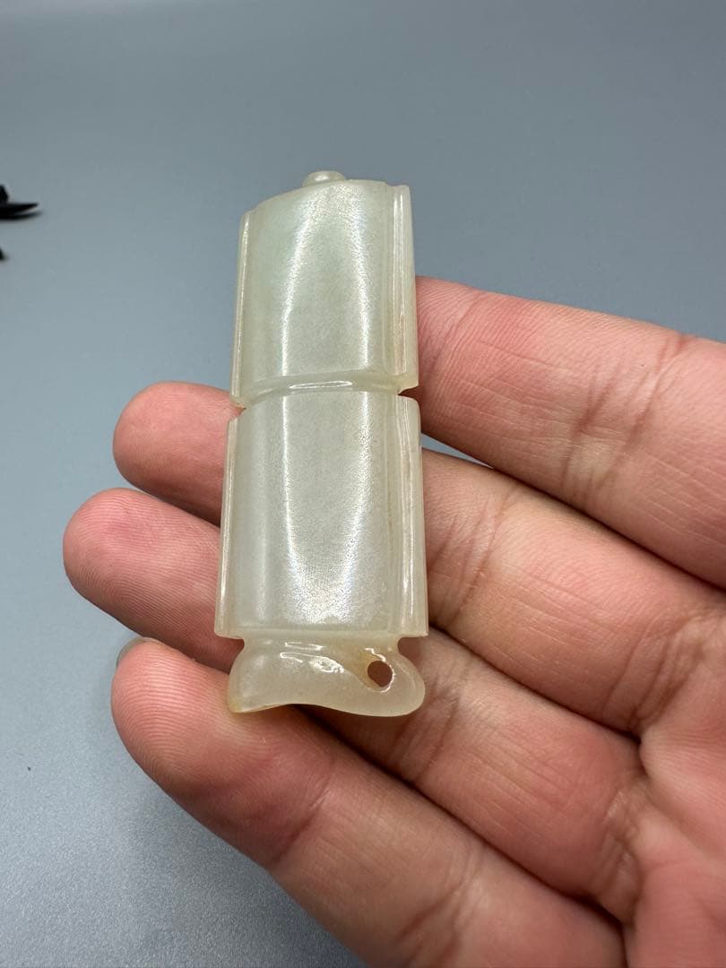 和田玉 長方形彫刻 2点セット ループタイ 古砡 白砡 根付 天然素材