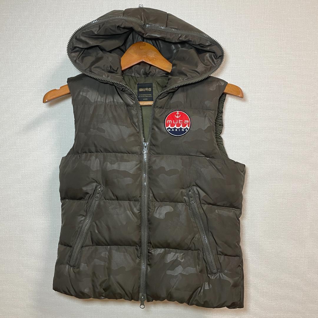 【美品】ムータマリン　ダウンベスト　迷彩　カモフラ　ロゴワッペン　M