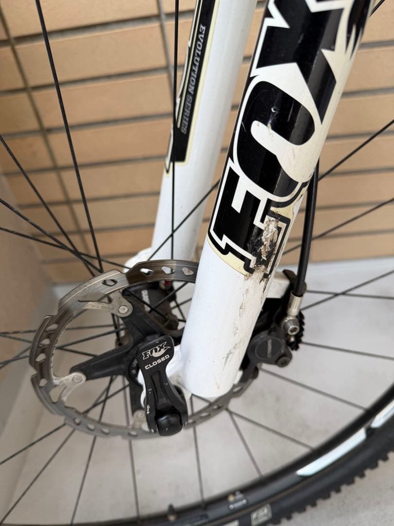 サルサ（Salsa）の El Mariachi Ti（チタン） マウンテンバイク