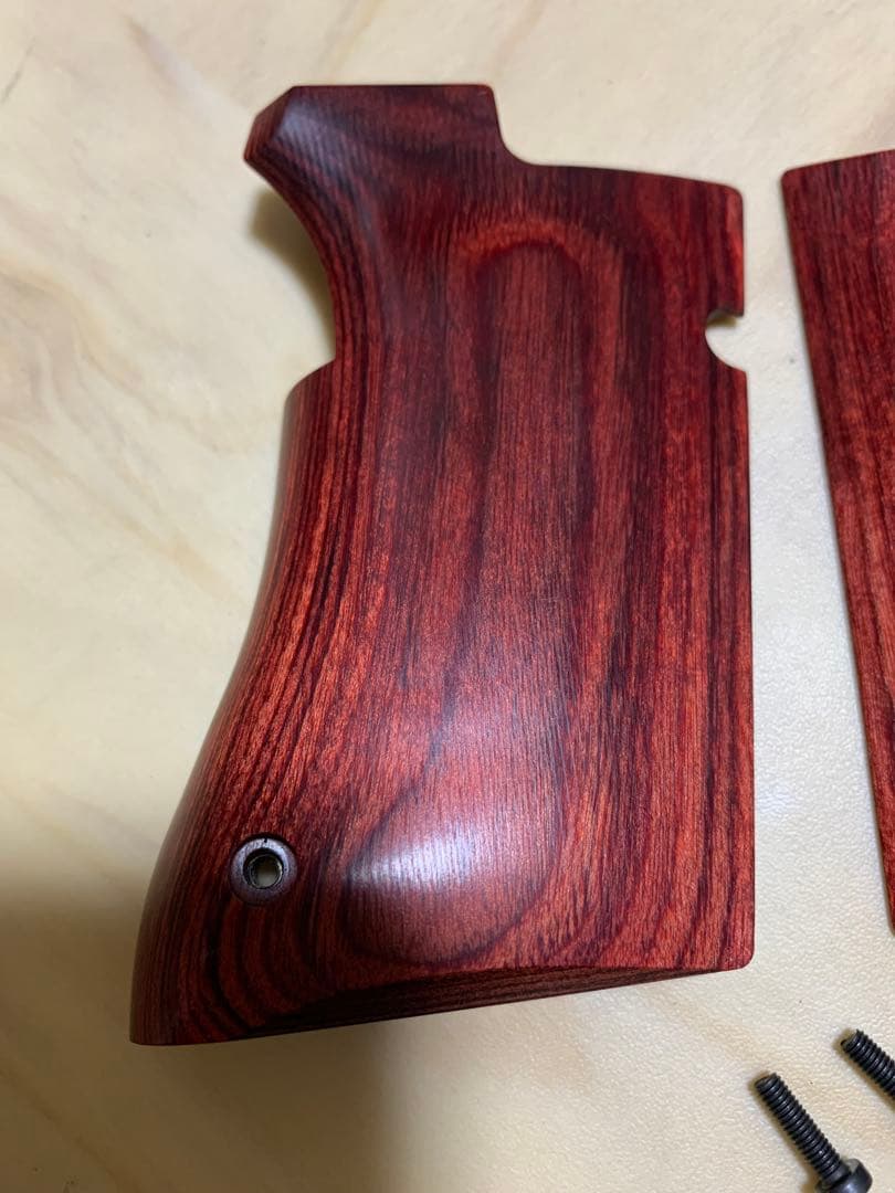 美品木製グリップ/東京マルイデザートイール.50AE/スムーズ/レッド　薄型