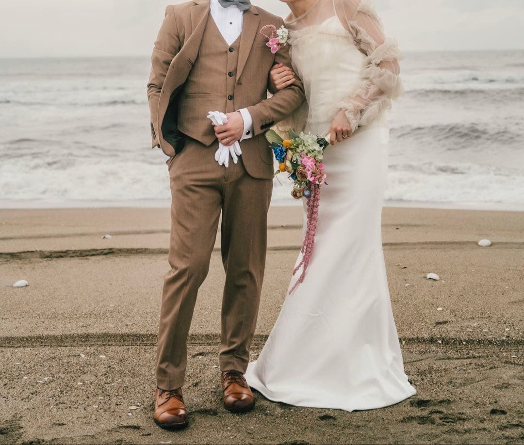 【ドレスプロダクション】ウエディングドレス