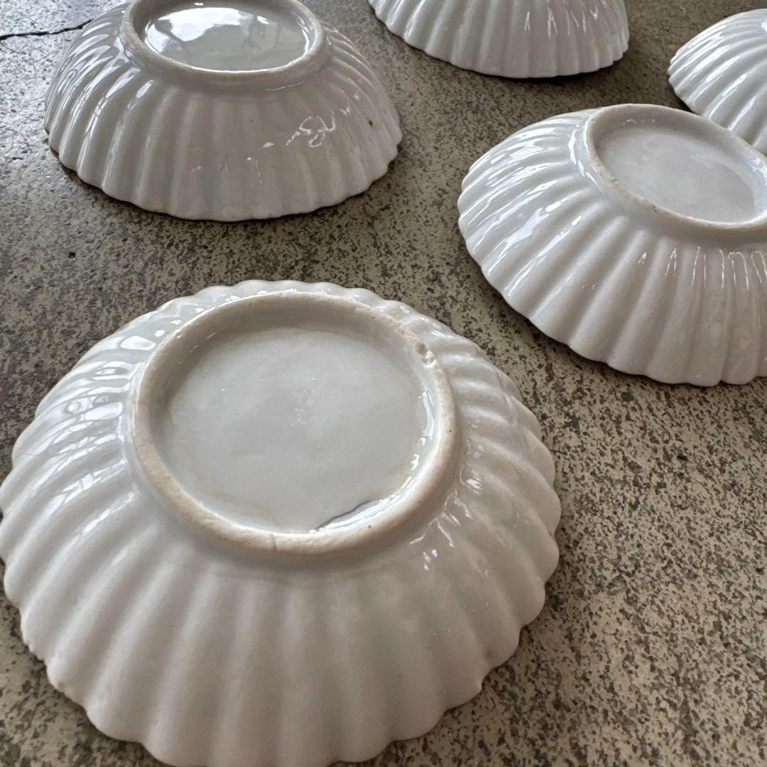 古伊万里　白磁　江戸後期　菊　豆皿