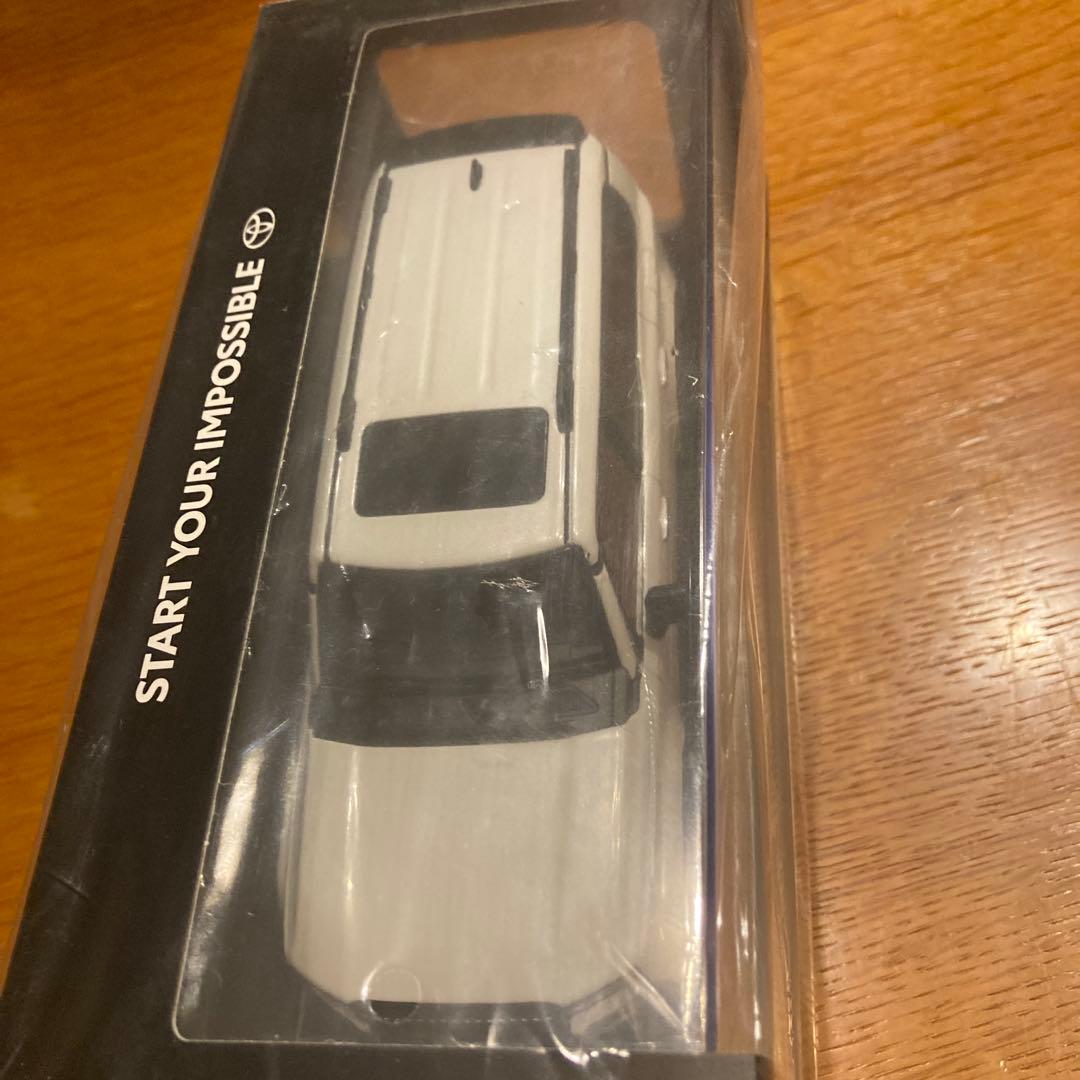 ランドクルーザー250角目 ミニカー 非売品