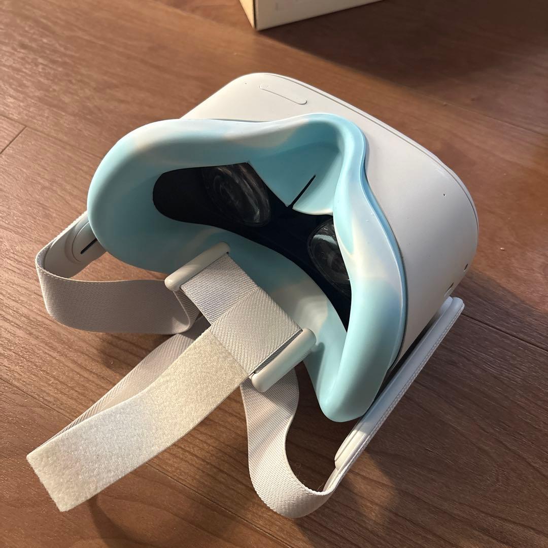 スマホアクセサリー  QUEST 2 64GB