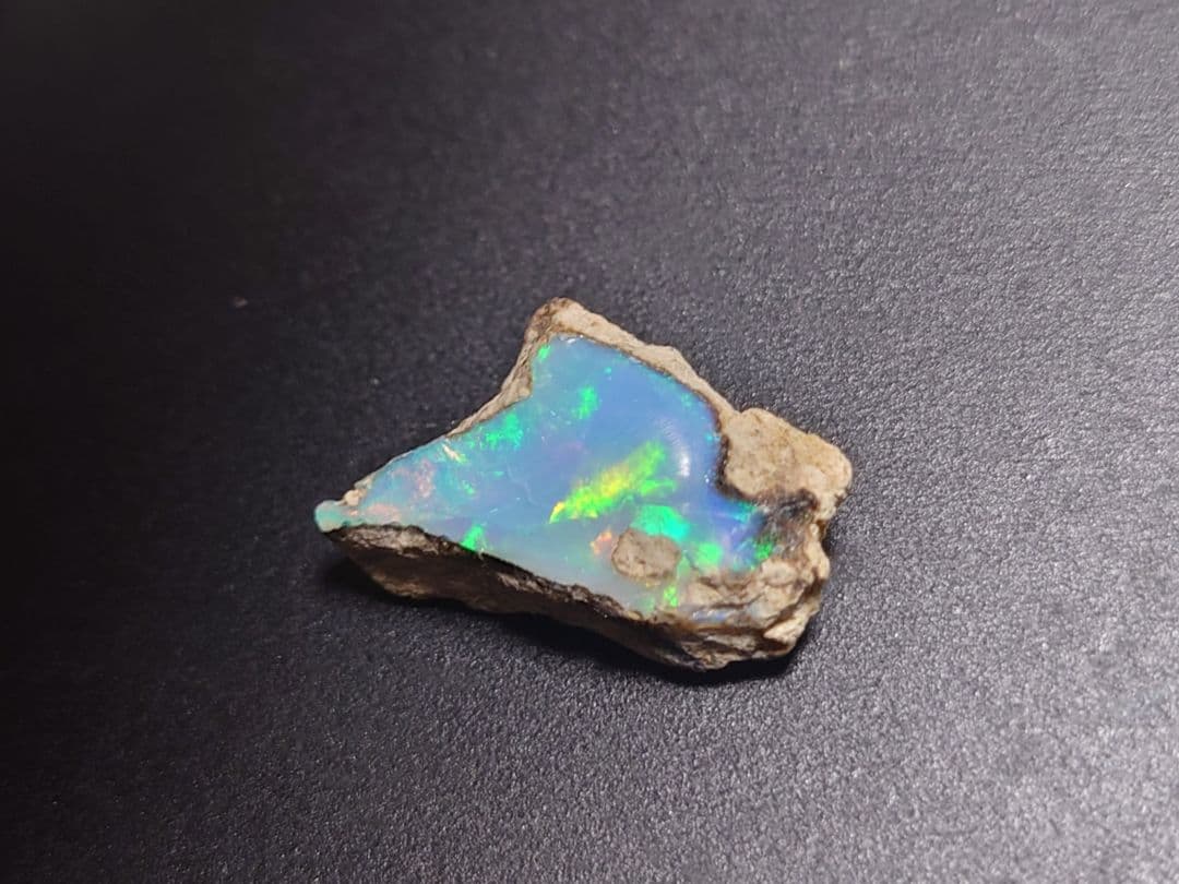 エチオピア オパール 原石 ジュエリー グレード 鉱物標本 ルースAAA