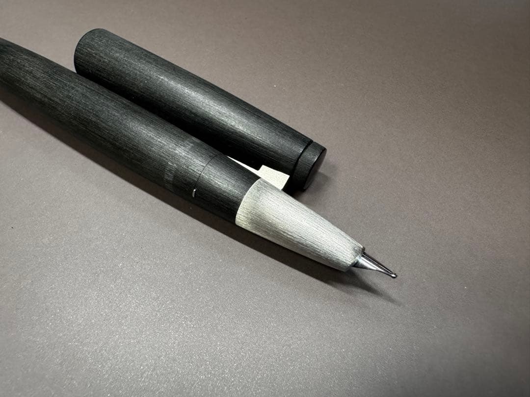 LAMY ブラック 万年筆箱付き