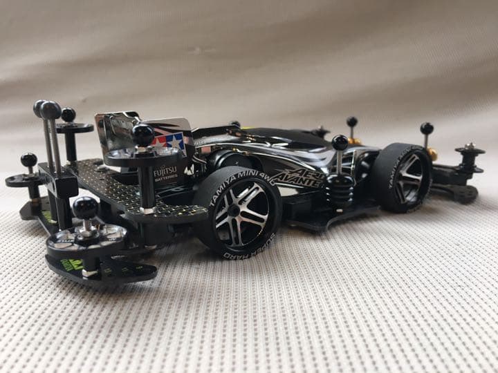 ミニ四駆 エアロアバンテ ブラック メタリック フルカスタム  1 作成中