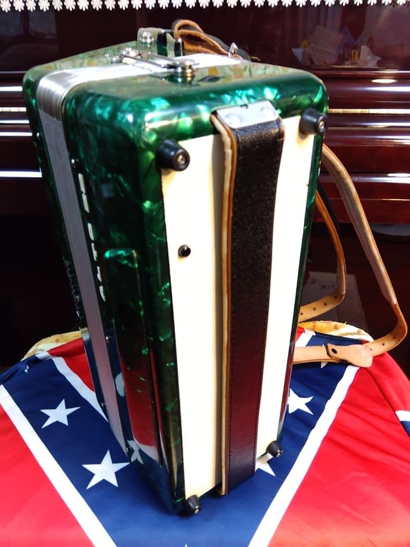 整備済懐しい音色】Yamaha アルト アコーディオン A-32 32鍵