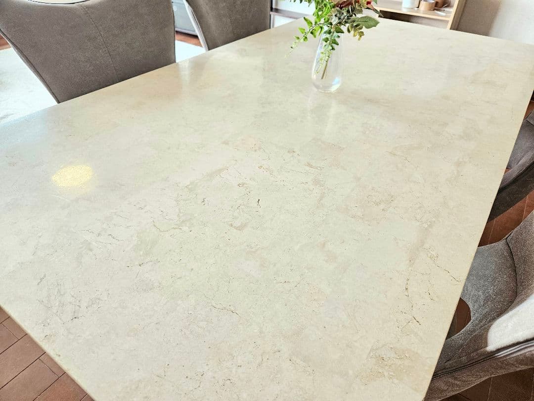 【大幅値下げ】大理石調ダイニングテーブル