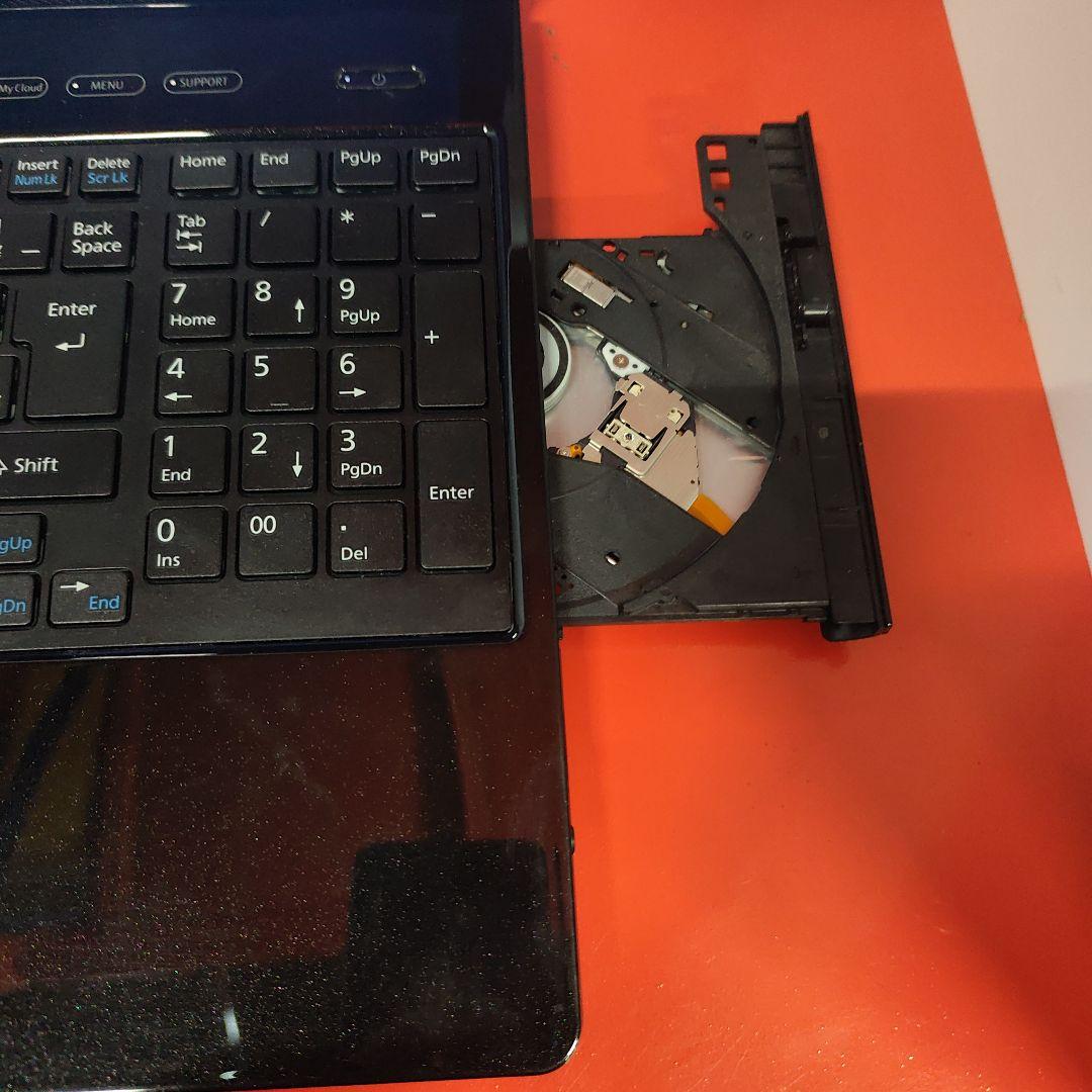 富士通 Windows11 ノートパソコン 極美品爆速SSD 光学ドライブ - メルカリ