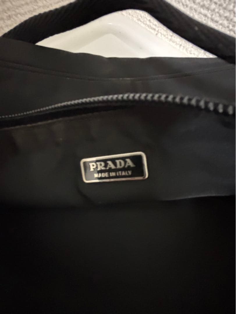 最終価格値下げ不可極美品PRADAバックアクセサリーポーチ　NERO58