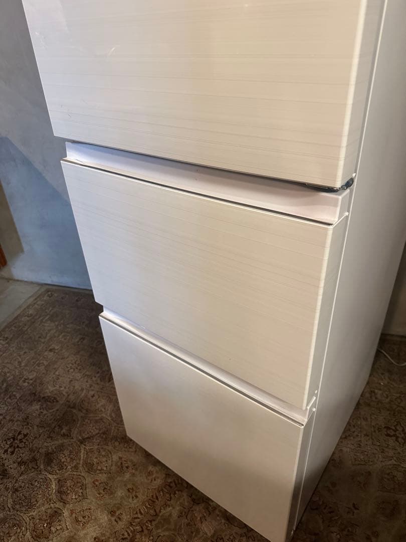 ②東京都内23区配送無料】2023年　美品　haier 冷蔵庫　335L 格安