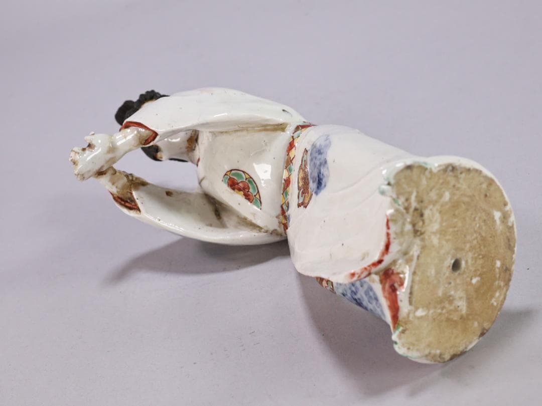 珍品　陶製　人形　「 大石由雄妓遊 」　在銘　置物　大石内蔵助　BK154