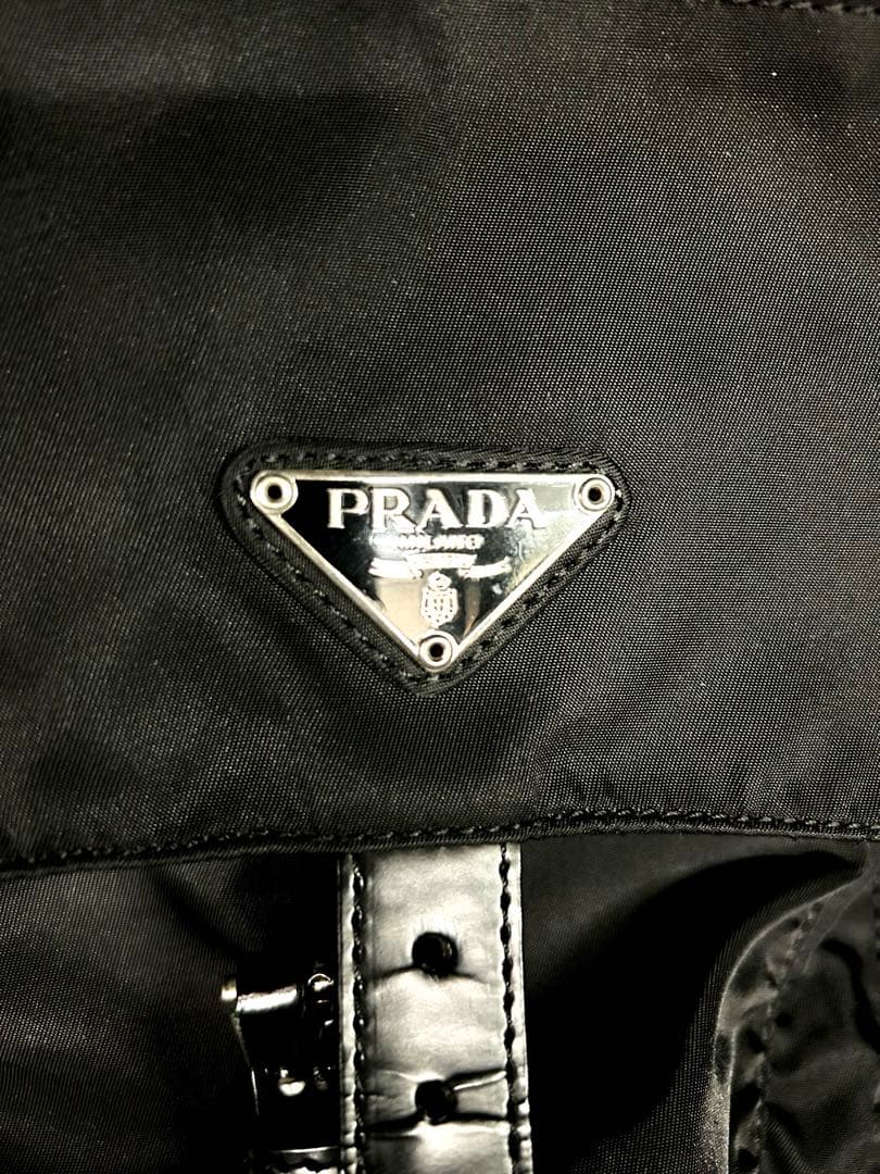 PRADA ブラックナイロンショルダーバッグ【美品】