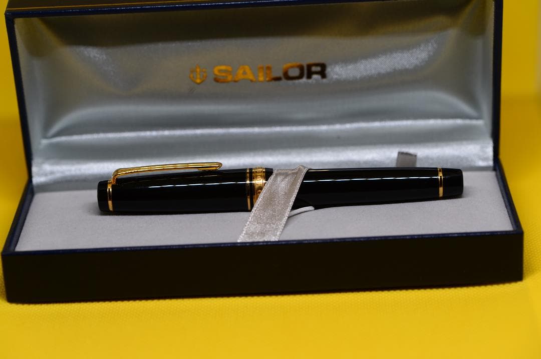 セーラー万年筆　プロフェッショナルギア　中字　（H-M) セーラー万年筆 プロフェッショナルギア 中字 （H-M) ペン先 ズーム