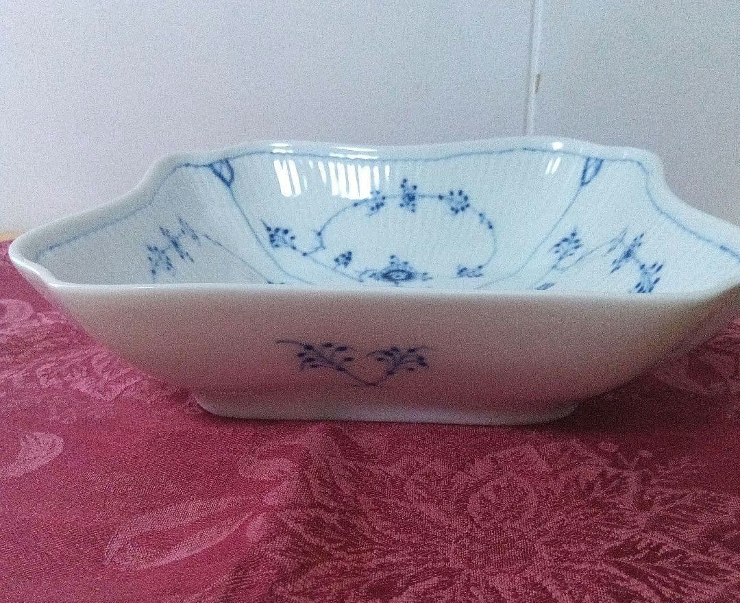 ロイヤルコペンハーゲン ブルーフルーテッド菓子器 共箱付き