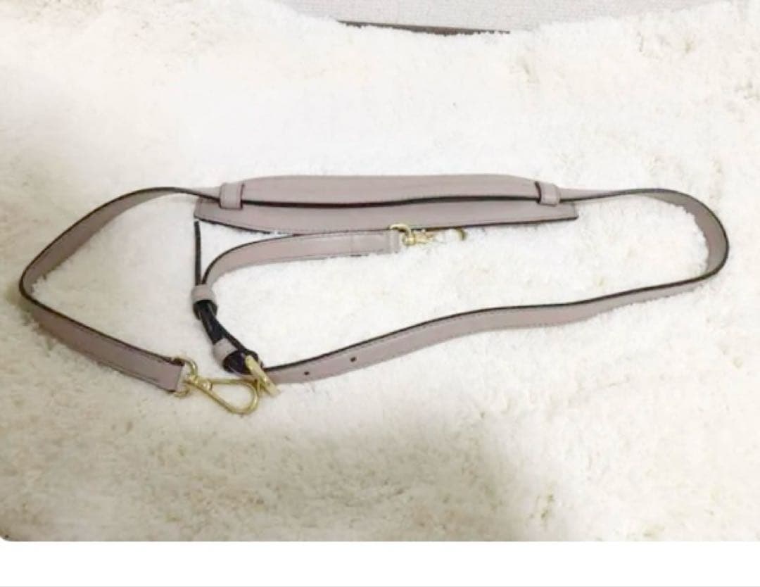 ほぼ未使用のMIUMIU ピンクベージュ 2Way バッグ