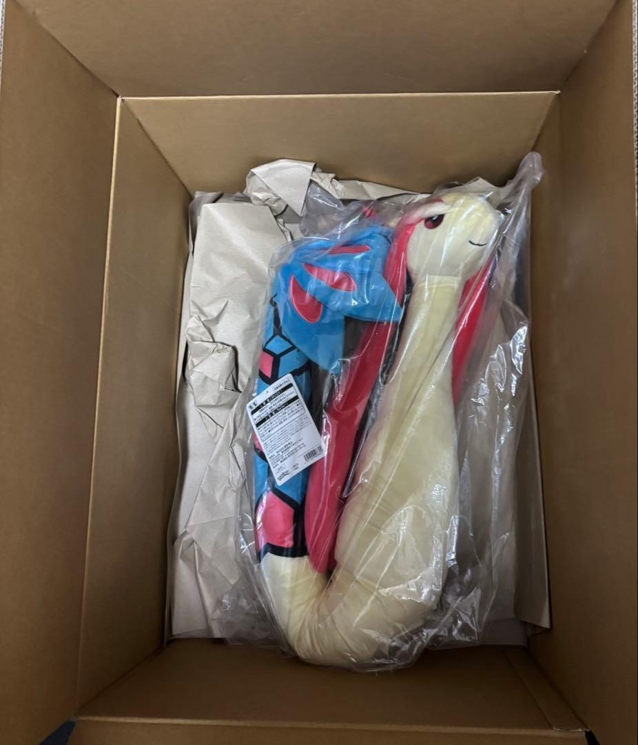 新品 ポケモンセンター ミロカロス ロングにょろにょろぬいぐるみ 未開封