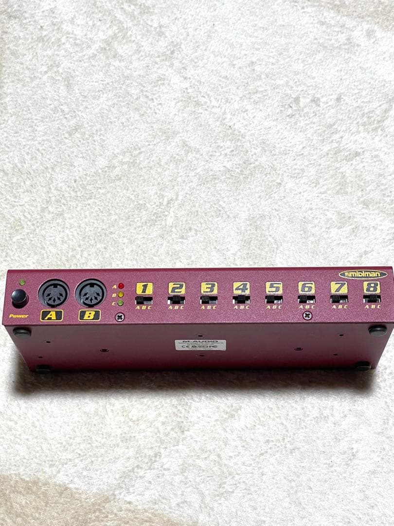 MIDIMAN THRU 3X8 MIDI MERGE