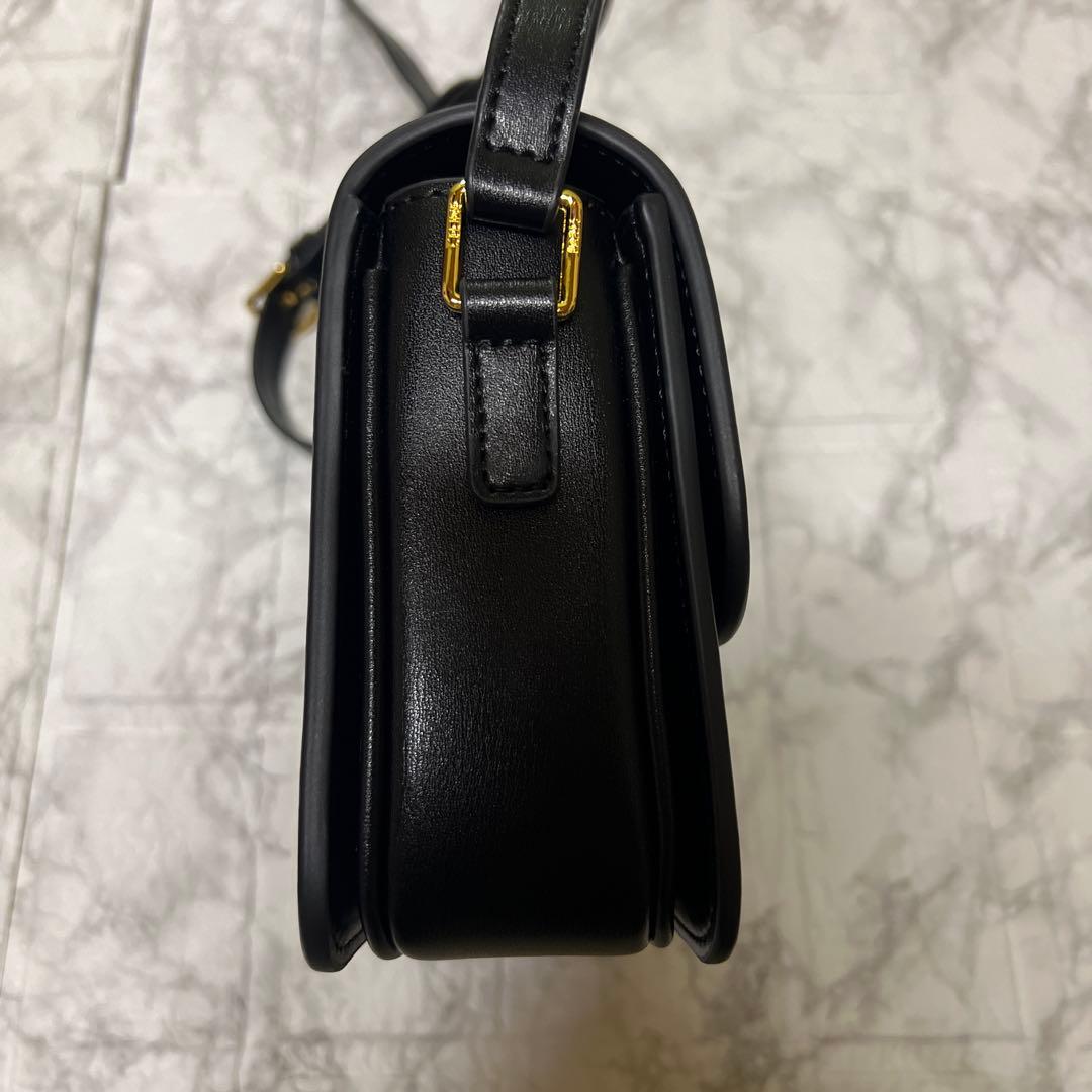 ショルダーバッグ ノベルティ ティーン トリオンフ シャイニーカーフスキン