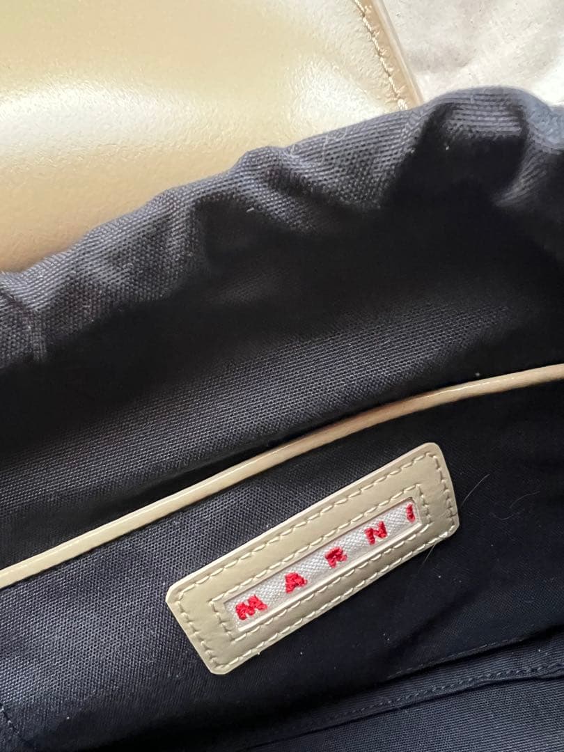 MARNI Museo ショルダーバッグ 美品　ベージュ